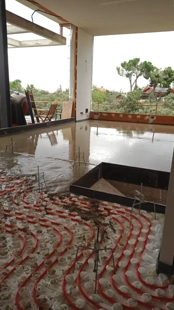 Mortero autonivelante y anhidrita por epoxtan