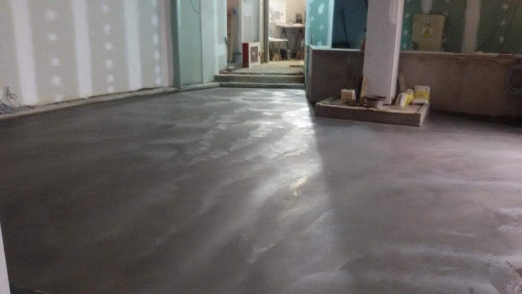 Pavimento de Hormigón pulido, epoxtan tranforma los suelos de las naves oficinas y hogares